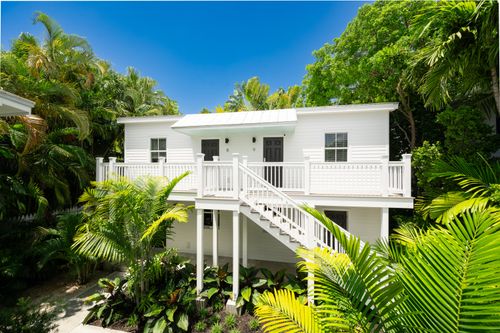 818 Elizabeth St, Key West, FL, 33040-6439 | Card Image