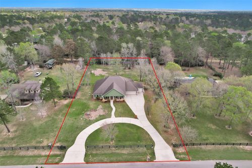 11239 Blue Grass Way, Conroe, TX, 77304 | Card Image