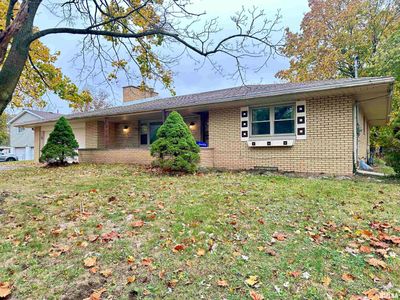 120 Indian Circle, House other with 3 bedrooms, 2 bathrooms and null parking in East Peoria IL | Image 2