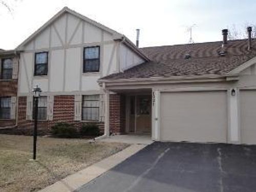 d2-1021 Thorndale Ct, Wheeling, IL, 60090-2556 | Card Image