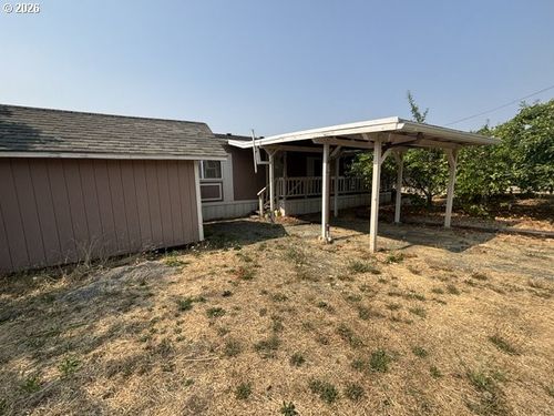 5284 Grange Rd, Roseburg, OR, 97471-5838 | Card Image