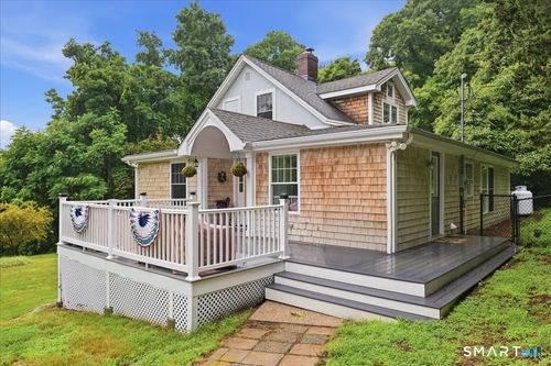 82 Old Post Road, Clinton, CT, 06413 | Card Image