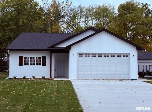 1323 5th Ave, De Witt, IA, 52742-1153 | Card Image