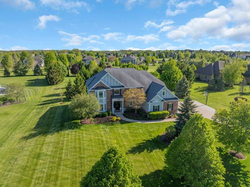 43W707 N Sunset Views Dr, St. Charles, IL, 60175-8389 | Card Image