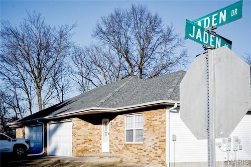 1800 Jaden Drive, Lebanon, MO, 65536 | Card Image