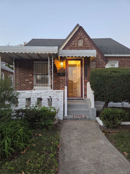 22333 113th Drive, New York, NY, 11429 | Card Image