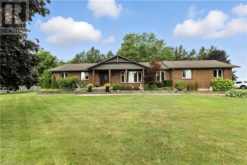404996 Beaconsfield Rd, Burgessville, ON, N0J1C0 | Card Image