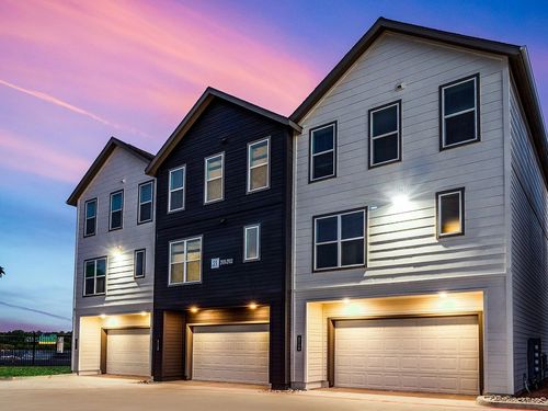 apt-212-1000 Fort Worth Ave, Dallas, TX, 75208-1723 | Card Image