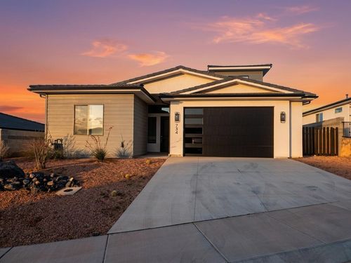 734 N 3025 W, Hurricane, UT, 84737-3650 | Card Image