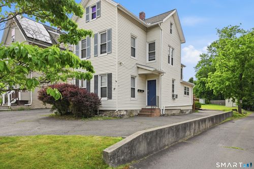 17 Lake Ave, Danbury, CT, 06810-6338 | Card Image