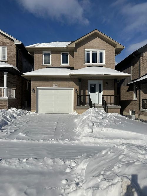 240 O'Neil St, Peterborough, ON, K9K0H1 | Card Image