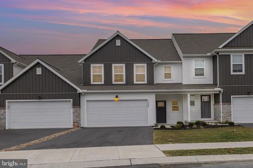 7880 Briarwood Dr, HARRISBURG, PA, 17112-9629 | Card Image