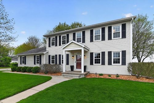 1200 Spahn Drive, Waunakee, WI, 53597 | Card Image