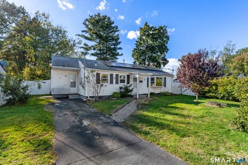 31 Scott St, East Hartford, CT, 06118-2650 | Card Image