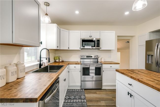 3155 Greenwich Rd, House other with 4 bedrooms, 3 bathrooms and null parking in Wadsworth OH | Image 5