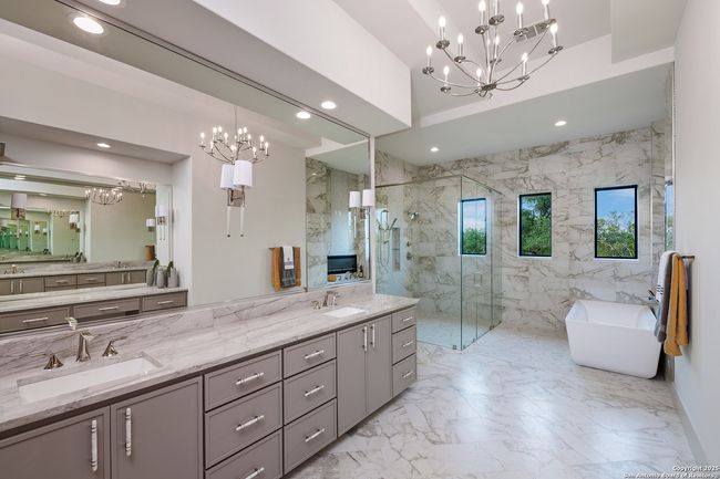 3728 Clubs Dr, House other with 4 bedrooms, 5 bathrooms and null parking in Boerne TX | Image 18