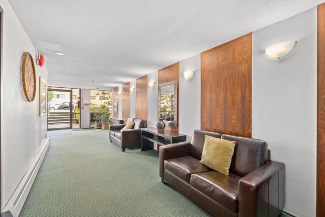 302 - 134 W 20 Th Street, Condo with 2 bedrooms, 1 bathrooms and 1 parking in North Vancouver BC | Image 20