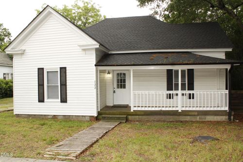 122 E Horton St, Zebulon, NC, 27597-2820 | Card Image