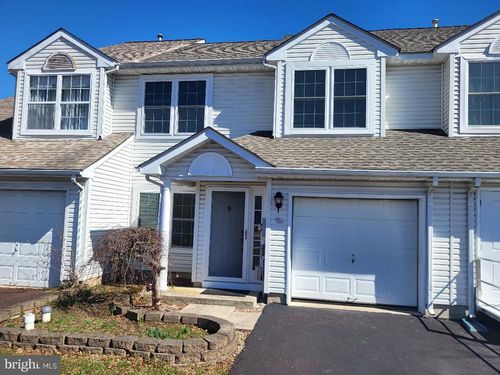 3 Glen Meadow Ct, QUAKERTOWN, PA, 18951-1493 | Card Image