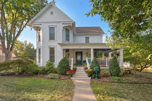 527 Center Street, Mt Vernon, MO, 65712 | Card Image