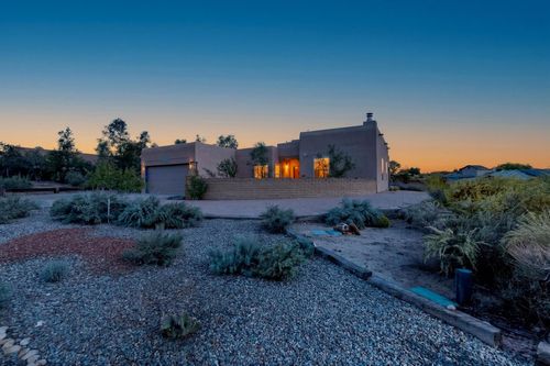 5725 Rio Pinos Rd Ne, Rio Rancho, NM, 87144-6000 | Card Image