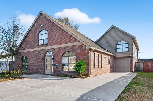 512 Bertloma St, Pasadena, TX, 77502-4914 | Card Image