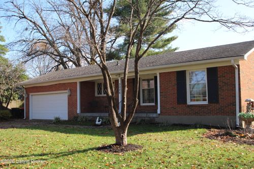 3026 Kaye Lawn Dr, Louisville, KY, 40220-2519 | Card Image