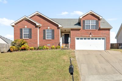 1536 Cedar Springs Cir, House other with 3 bedrooms, 2 bathrooms and 2 parking in Clarksville TN | Image 2