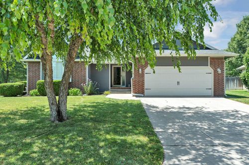 142 S Maple Dunes Ct, Wichita, KS, 67235-7504 | Card Image