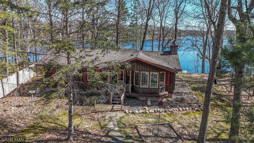 27042 Round Lake Rd, Deerwood, MN, 56444-8415 | Card Image