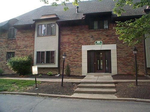 e-652 Olde Towne Ave, Columbus, OH, 43214-1959 | Card Image