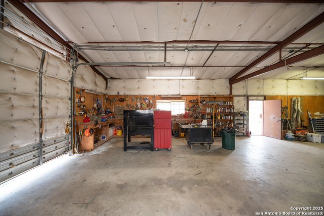 172 Home Pl, House other with 3 bedrooms, 2 bathrooms and null parking in Adkins TX | Image 33