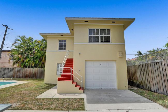 4340 Pine Tree Dr, House other with 5 bedrooms, 5 bathrooms and null parking in Miami Beach FL | Image 4