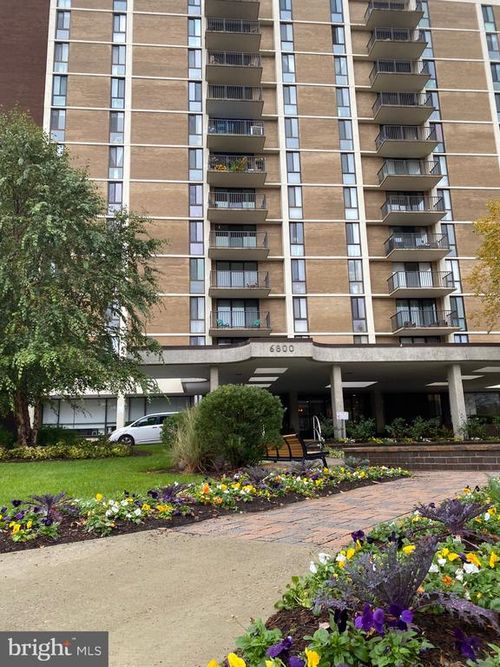 705-6800 Fleetwood Rd, MCLEAN, VA, 22101-3608 | Card Image
