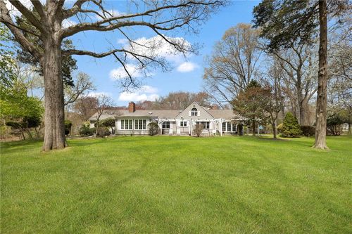 230 Kirby Ave, Warwick, RI, 02889-6719 | Card Image