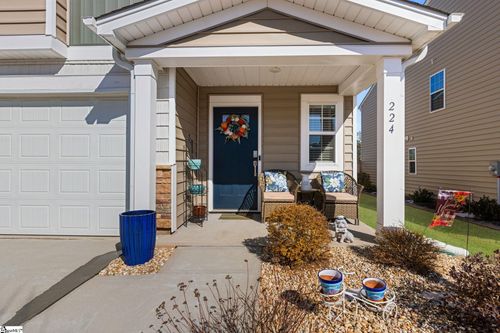 224 Anna Gray Cir, Easley, SC, 29640-9328 | Card Image