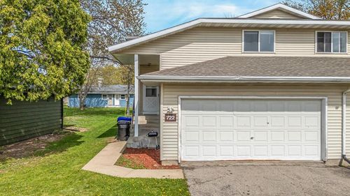 722 N Hawthorne Drive, APPLETON, WI, 54915 | Card Image