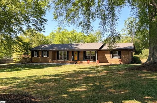303 Robinall Dr, Easley, SC, 29642-1358 | Card Image