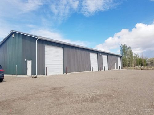 829 Eastland Dr S, Twin Falls, ID, 83301-8519 | Card Image