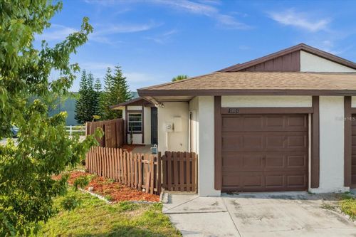 10001 Bynum Ct, ORLANDO, FL, 32821-8276 | Card Image