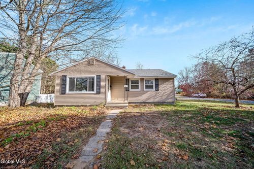 12 Bullard Ave, Queensbury, NY, 12804-2212 | Card Image