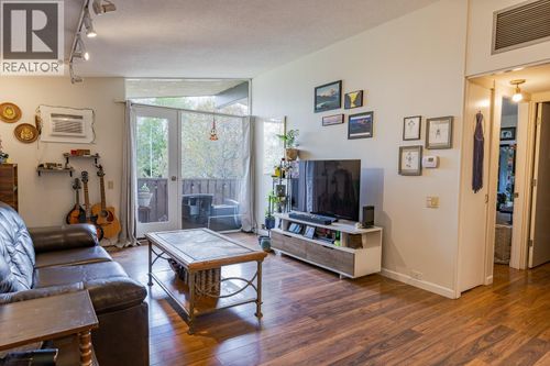 11-353 Boyce Crescent, Kelowna, BC, V1Y5Z7 | Card Image