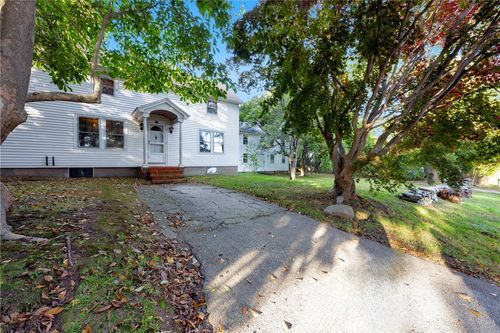 178 Glen Rd, Portsmouth, RI, 02871-3533 | Card Image