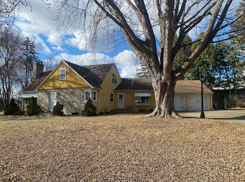 230 Mcleod Ave W, Winsted, MN, 55395-7885 | Card Image