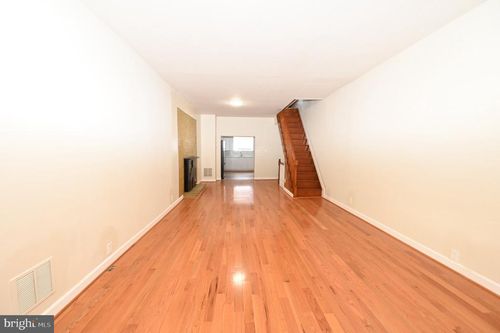 120 N Kenwood Ave, BALTIMORE, MD, 21224-1243 | Card Image