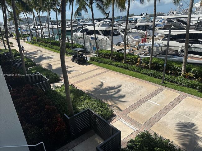 STE-4M - 400 Alton Rd, Condo with 1 bedrooms, 2 bathrooms and null parking in Miami Beach FL | Image 32