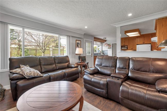 795 Upland Dr, House other with 3 bedrooms, 2 bathrooms and 2 parking in Campbell River BC | Image 7