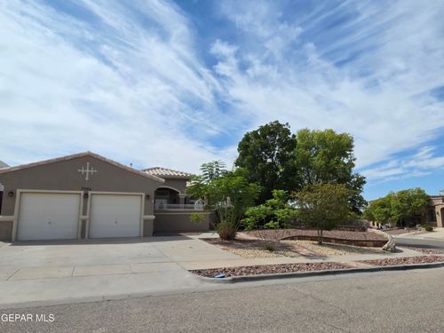 7346 Gulf Creek Dr, El Paso, TX, 79911-3032 | Card Image