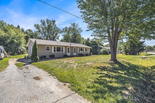 14360 Leonard Rd, Spring Lake, MI, 49456-9532 | Card Image