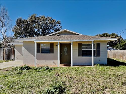 465 Oak Dr, TAVARES, FL, 32778-3913 | Card Image